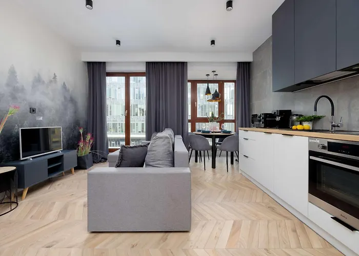 Tasteful Apartment With Parking By Noclegi Renters