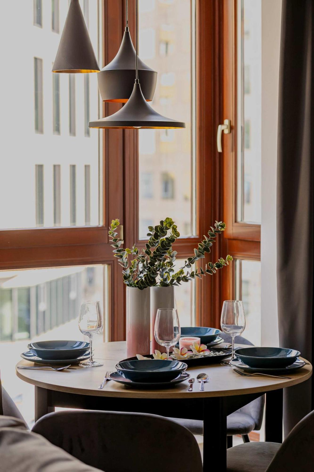 Tasteful With Parking By Renters Apartamento Varsovia