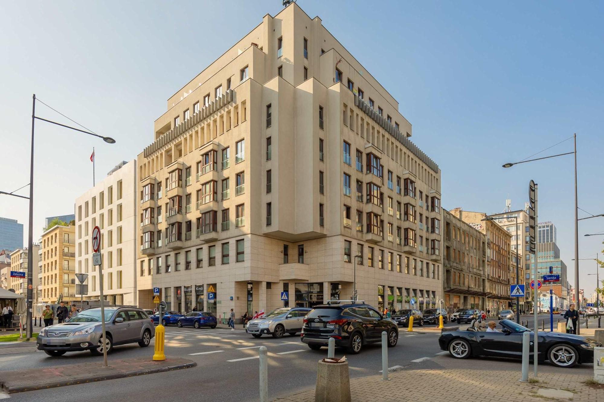 Tasteful With Parking By Renters Apartamento